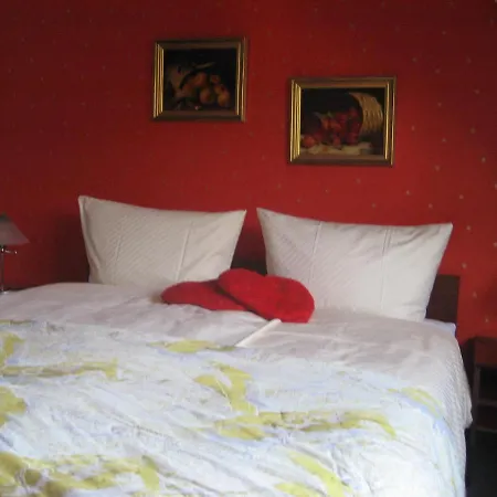 Отель Schlossgarten Am Park Von Sanssouci