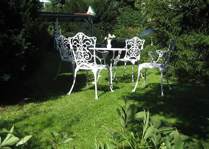 Отель Schlossgarten Am Park Von Sanssouci 3*